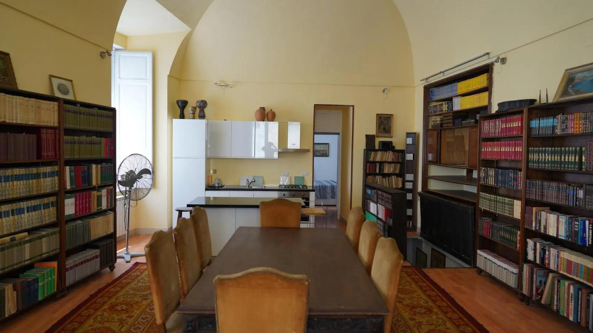 The Saint'S Library Loft In Historical Palace Apartment Naples
