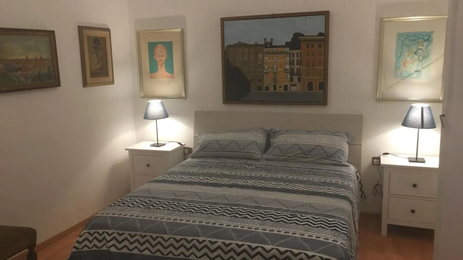 The Saint'S Library Loft In Historical Palace Apartment Naples