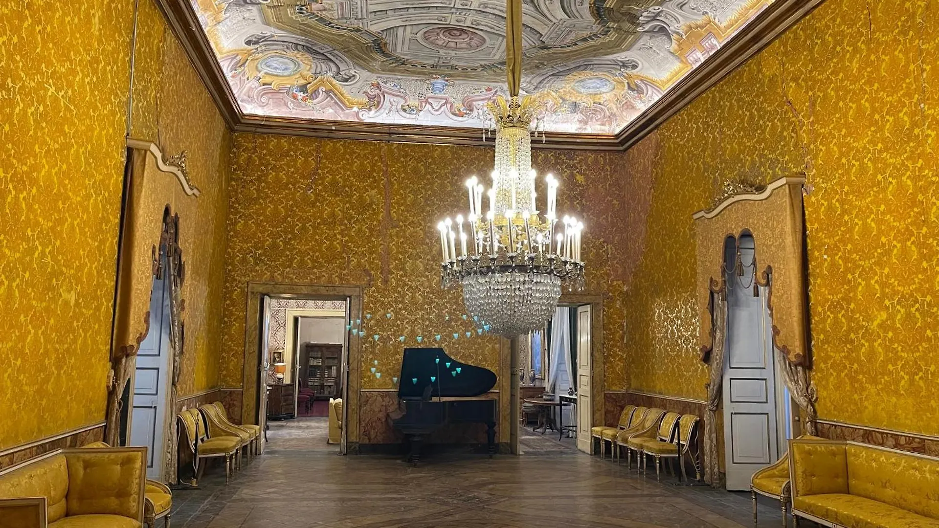 The Saint'S Library Loft In Historical Palace Apartment Naples Italy
