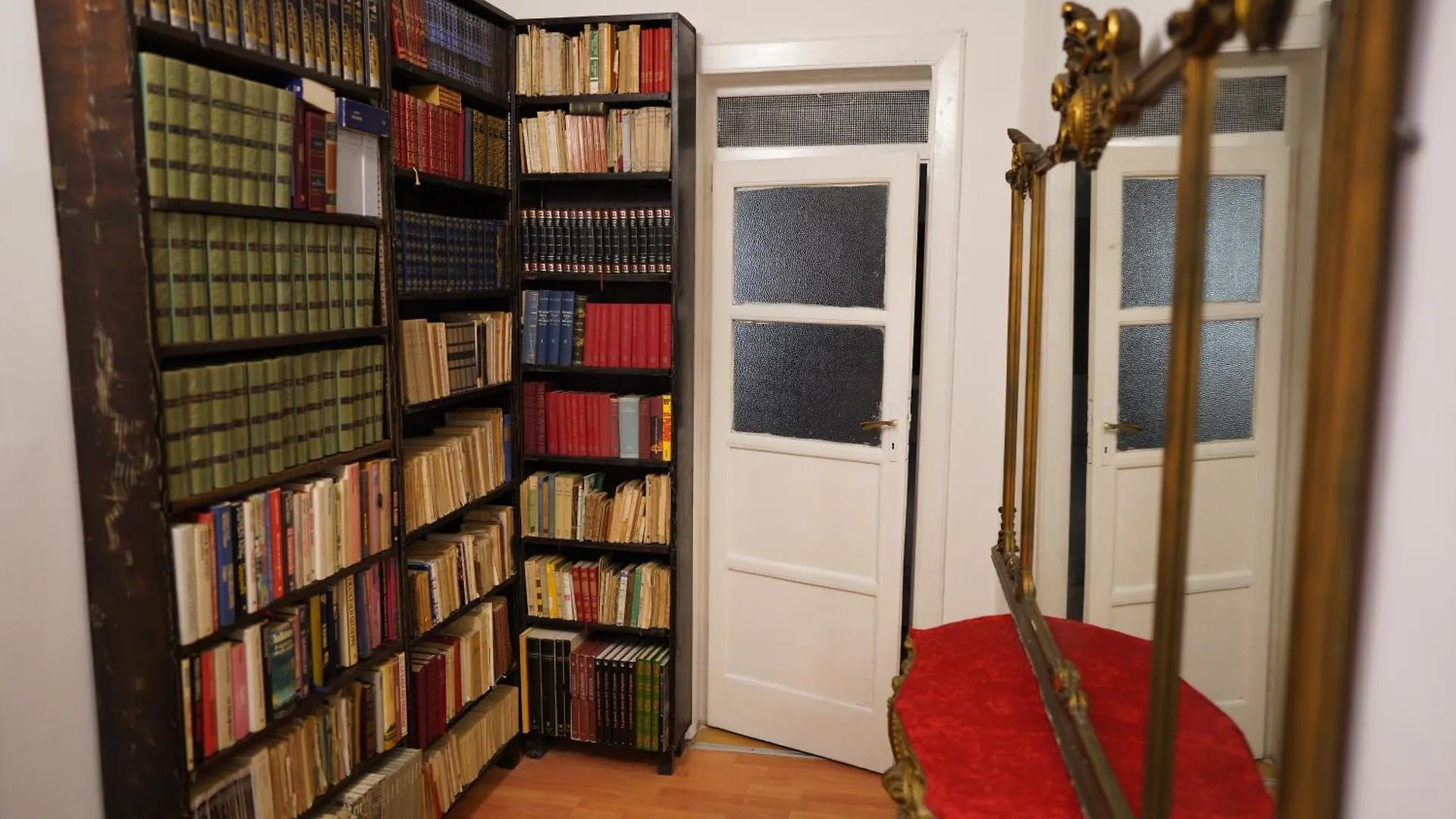 The Saint'S Library Loft In Historical Palace Apartment Naples